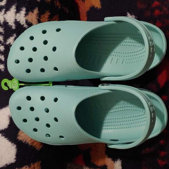 Classic Clog Crocs (blue calcite) NWT - Picture 2 of 5